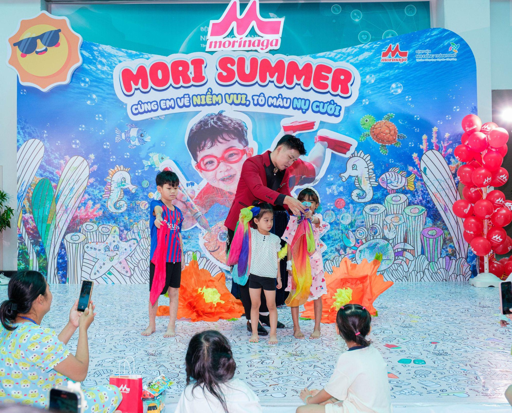 MoriSummer: Nơi h&agrave;ng ng&agrave;n nụ cười bệnh nhi được &ldquo;t&ocirc; m&agrave;u&rdquo;- Ảnh 5.