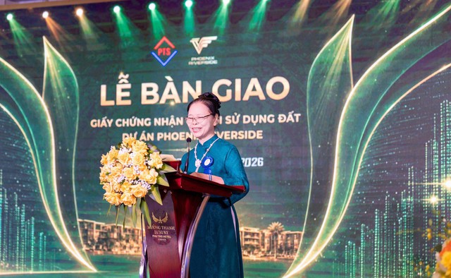 Phoenix Riverside trao sổ hồng cho những cư d&acirc;n đầu ti&ecirc;n, đ&aacute;nh dấu cột mốc mới - Ảnh 1.