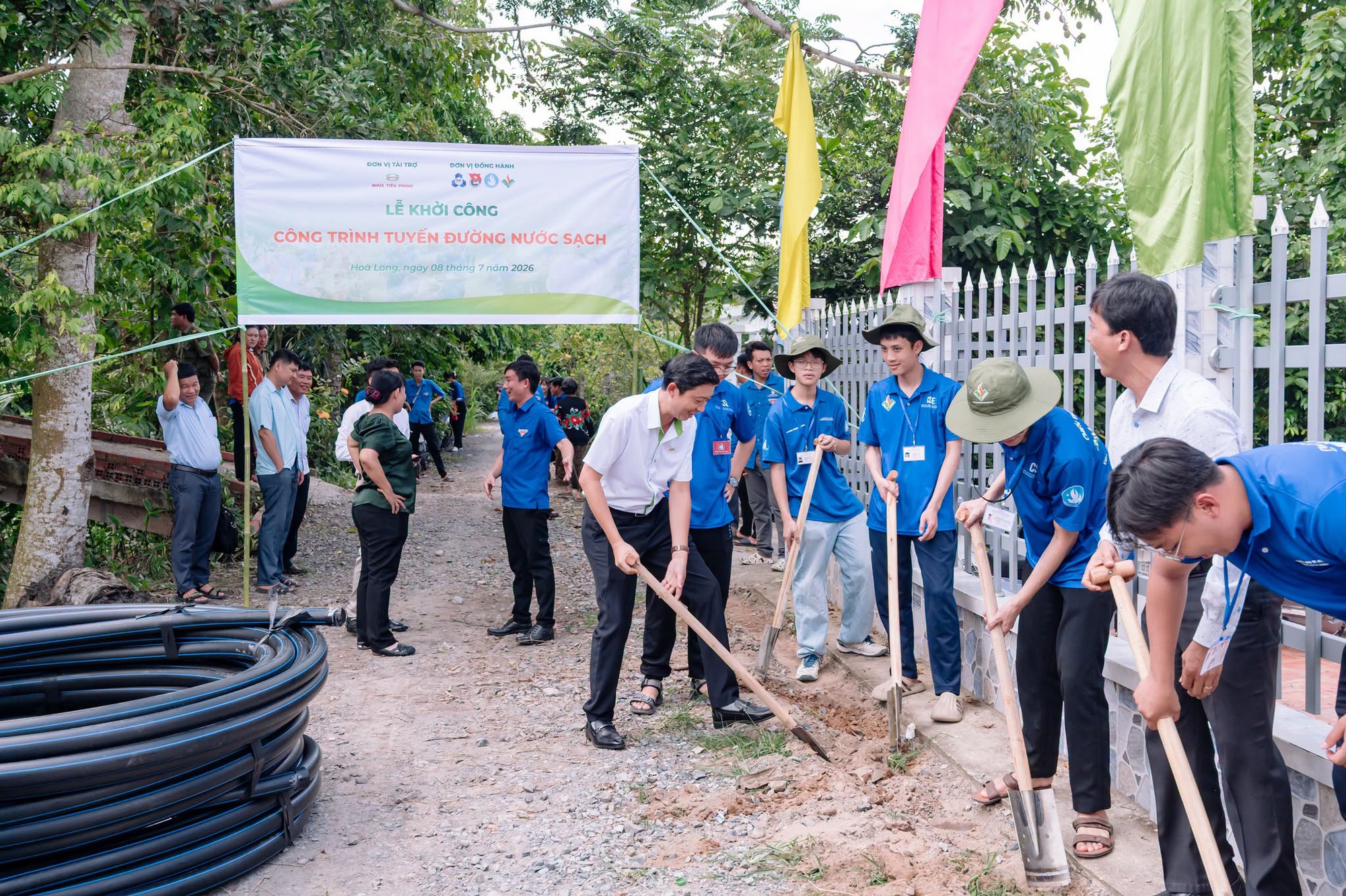Tiền Phong Nam đồng h&agrave;nh Chiến dịch M&ugrave;a h&egrave; Xanh, x&acirc;y dựng c&ocirc;ng tr&igrave;nh nước sạch tại Đồng Th&aacute;p - Ảnh 2.