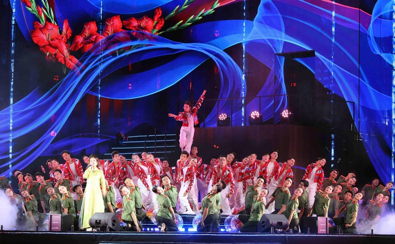 Gala 'Tổ quốc b&igrave;nh y&ecirc;n' - Bản trường ca nghệ thuật về lực lượng Anh ninh nh&acirc;n d&acirc;n- Ảnh 5.