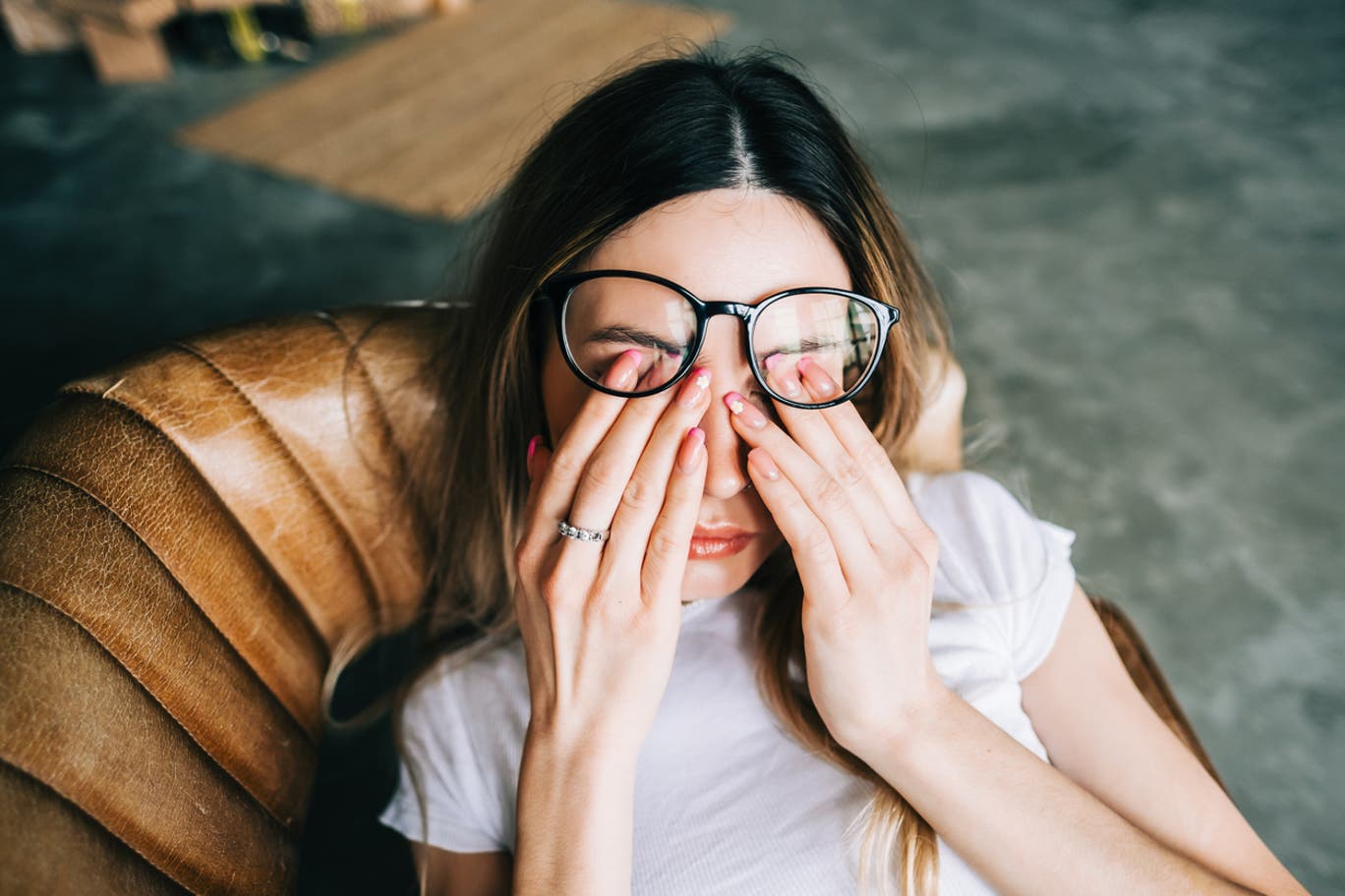 2 giờ sáng, cơ thể rã rời nhưng não vẫn "nhảy múa": Giải mã nỗi ám ảnh mang tên "Càng mệt càng khó ngủ"- Ảnh 1.