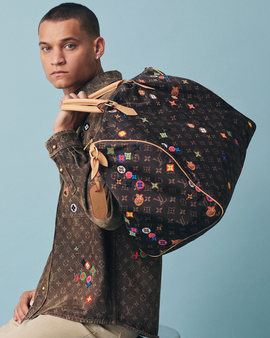 "Pháp sư Trung Hoa" khiếp sợ Louis Vuitton: Kiện tụng liên miên 1691 vụ, tiệm trà sữa, quán bún vịt cũng không tha- Ảnh 1.