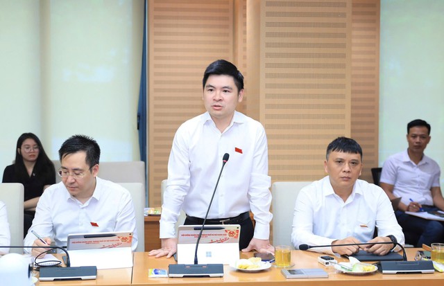 Từ lời hứa với cử tri đến những s&acirc;n b&oacute;ng cộng đồng - Ảnh 7.