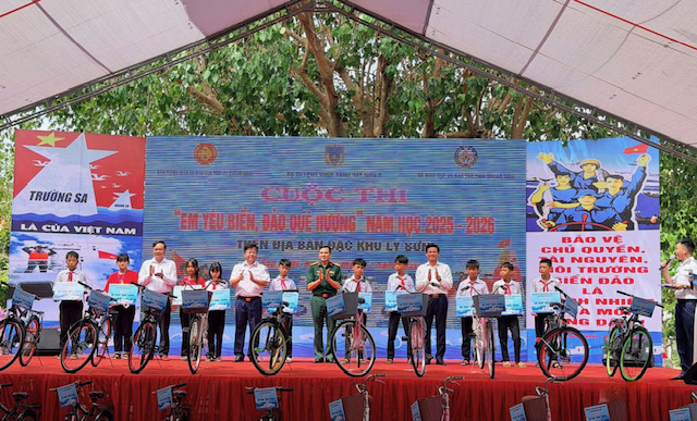 Lan tỏa t&igrave;nh y&ecirc;u biển, đảo đến học sinh đặc khu L&yacute; Sơn- Ảnh 1.