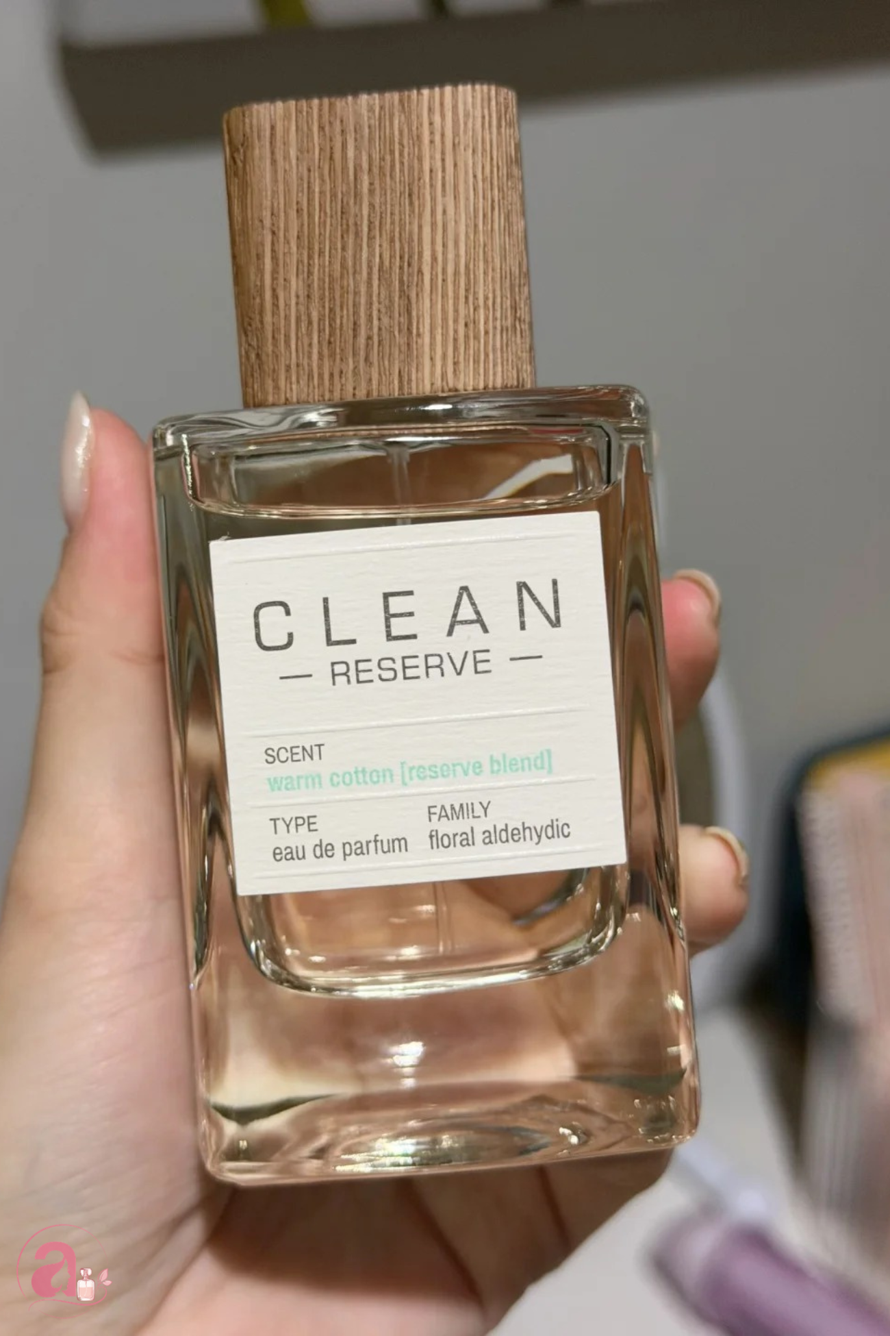 8 chai nước hoa m&ugrave;i "quần &aacute;o mới giặt" đang được phụ nữ ch&acirc;u &Aacute; y&ecirc;u th&iacute;ch: Thơm sạch, nhẹ nh&agrave;ng, ai đến gần cũng muốn hỏi bạn d&ugrave;ng g&igrave;- Ảnh 4.