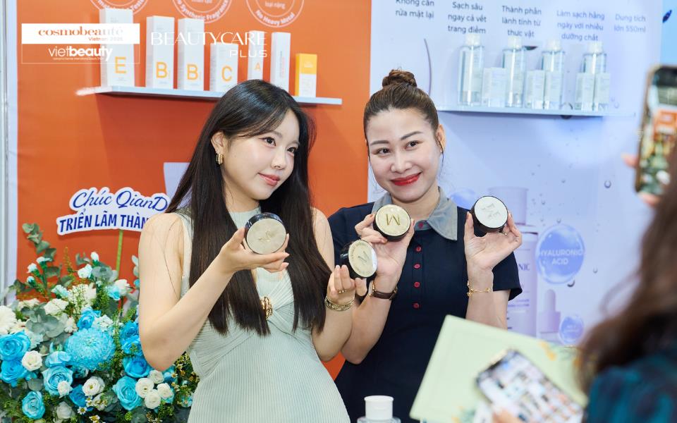 Tung ho&agrave;nh vũ trụ l&agrave;m đẹp với hơn 3.500 thương hiệu tại Vietbeauty x Cosmobeaut&eacute; Vietnam x Beautycare Plus 2026 - Ảnh 1.