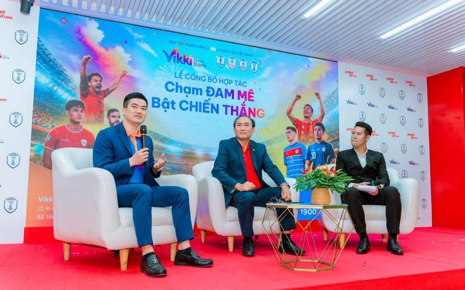 Vikki Digital Bank đồng h&agrave;nh c&ugrave;ng ASEAN United FC kết nối t&agrave;i ch&iacute;nh số với đam m&ecirc; b&oacute;ng đ&aacute;- Ảnh 1.