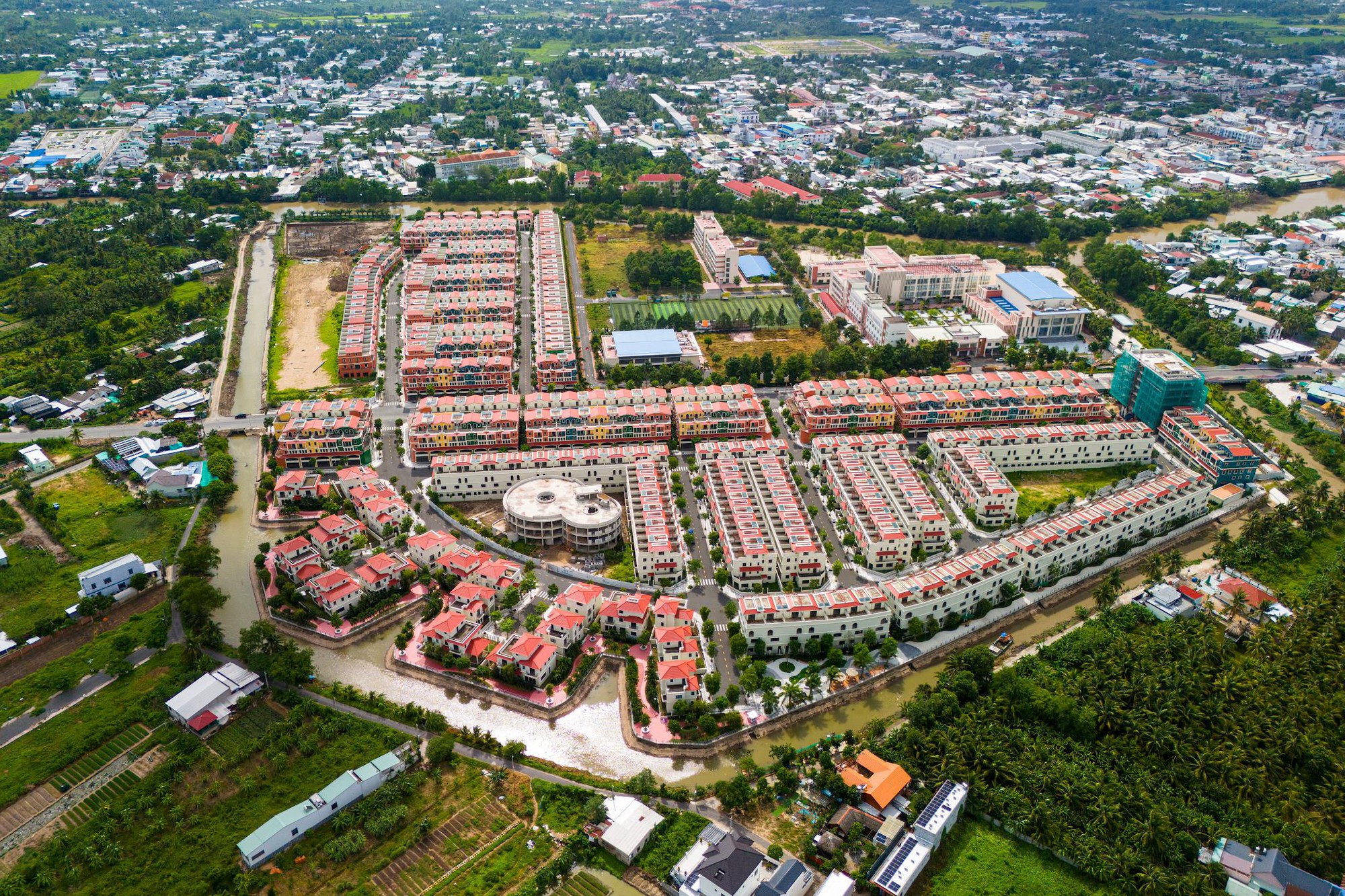 VIRES: Chu kỳ mới của bất động sản Vĩnh Long cần những khu đ&ocirc; thị quy hoạch đồng bộ - Ảnh 3.