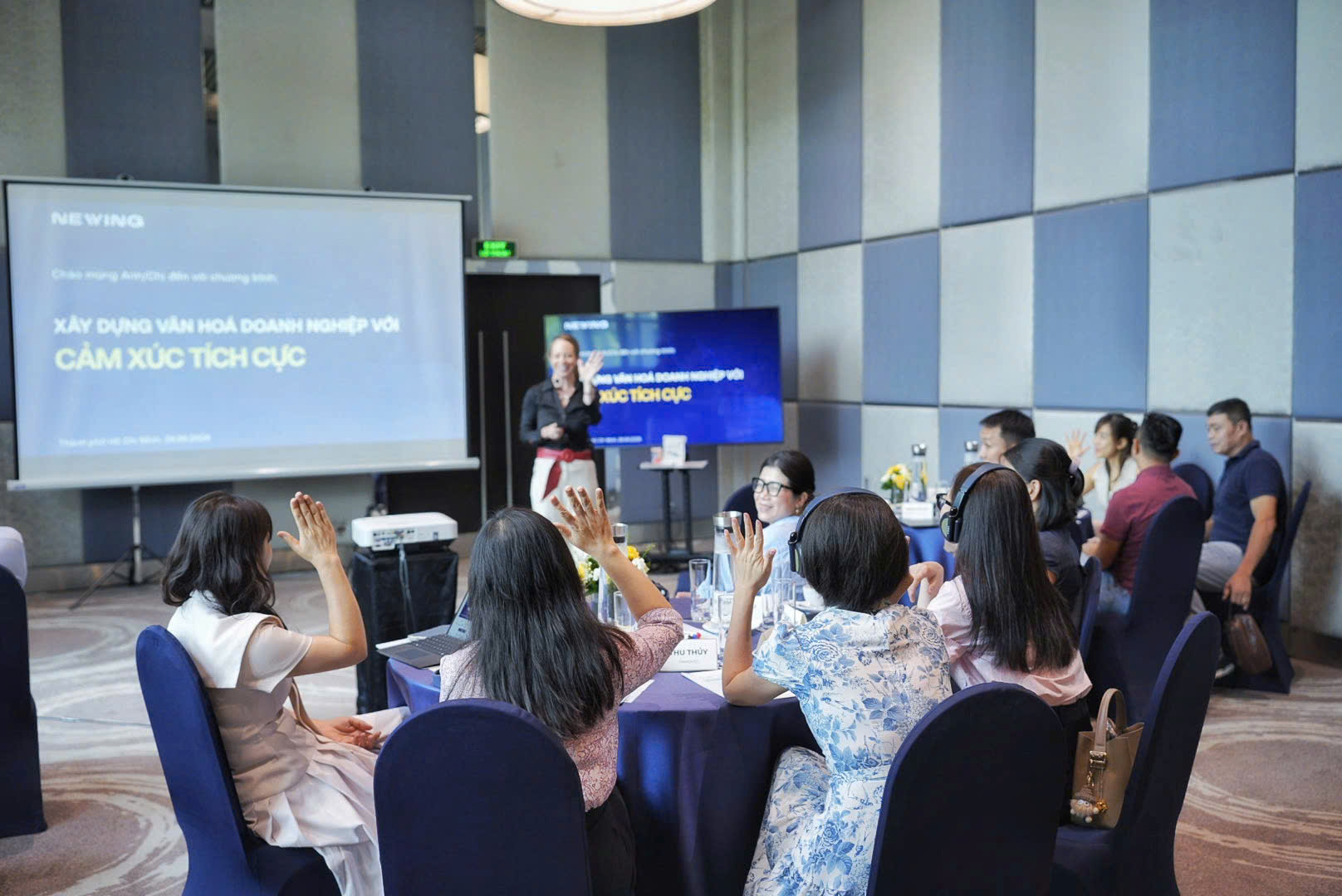 Đội ngũ đạt KPI nhưng mất năng lượng: B&agrave;i học từ Gi&aacute;o sư Mandy O&rsquo;Neill - Ảnh 3.