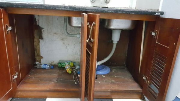 6 vị trí "hiểm" trong nhà là ổ nấm mốc, âm thầm gây mùi hôi mà nhiều người không để ý - Ảnh 5.