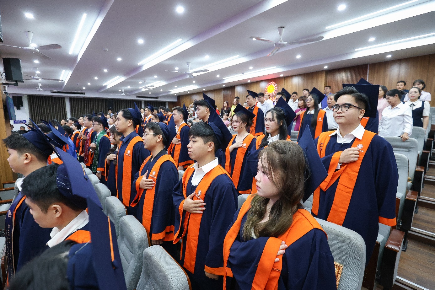 13 b&aacute;c sĩ Đại học Đại Nam tr&uacute;ng tuyển b&aacute;c sĩ nội tr&uacute;, khẳng định chất lượng đ&agrave;o tạo - Ảnh 2.