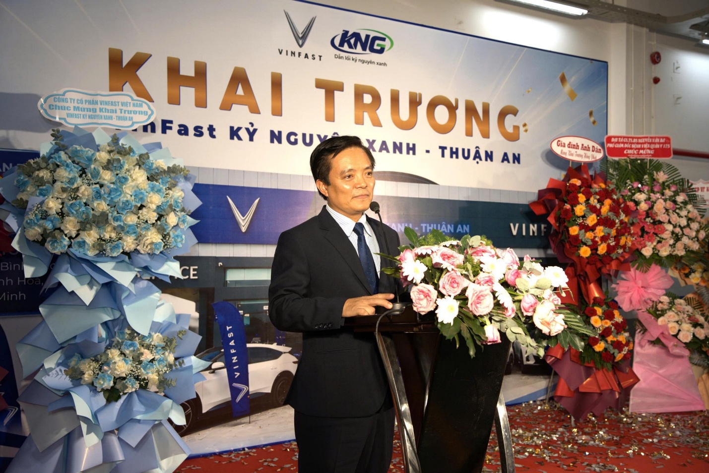 VinFast Kỷ Nguy&ecirc;n Xanh &ndash; Thuận An khai trương đại l&yacute; 3S - Ảnh 1.