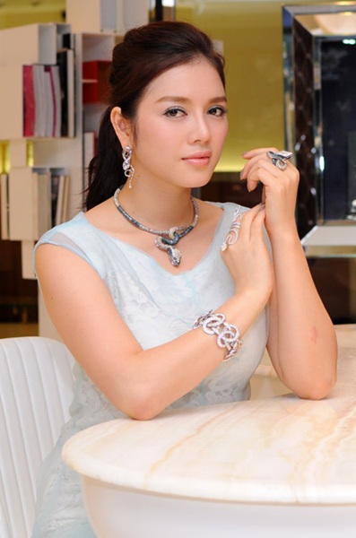 Nữ diễn vi&ecirc;n cả nước biết mặt kh&ocirc;ng th&iacute;ch trai T&acirc;y, sống chết phải lấy chồng Việt - Ảnh 2.