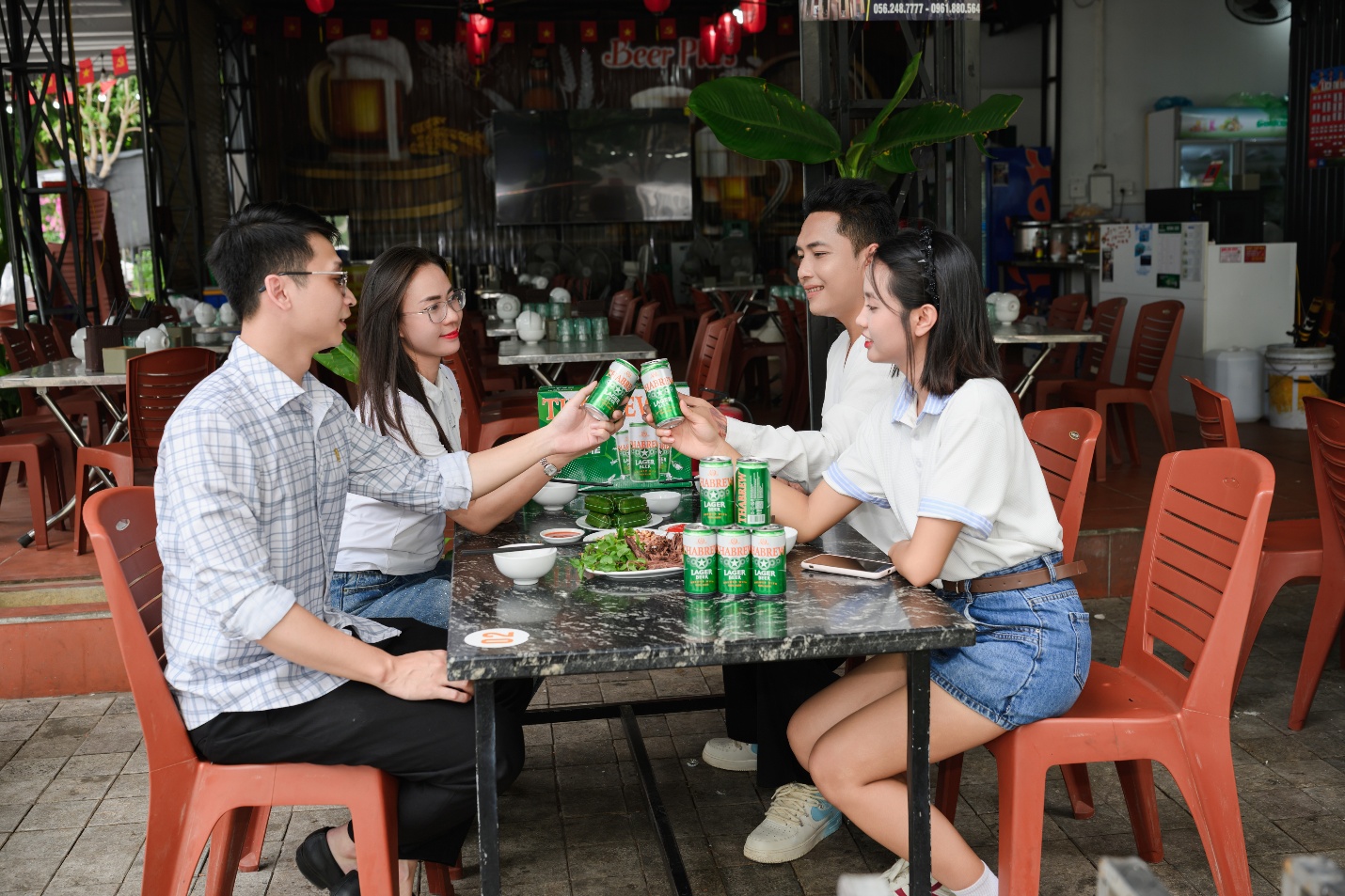 Bia H&agrave; Nội - Thanh Ho&aacute; ra mắt sản phẩm mới: Thabrew Silver v&agrave; Thabrew Lager - Ảnh 2.
