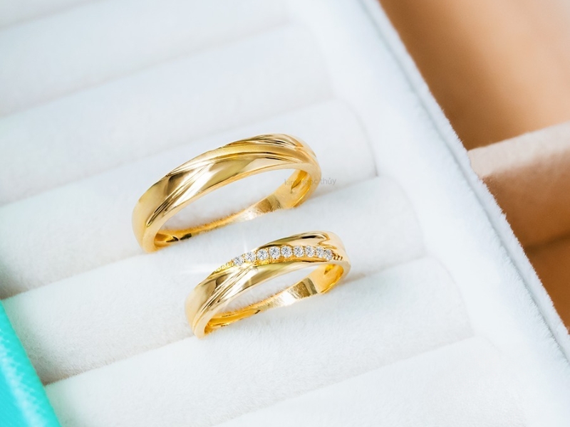 Cẩm nang chọn nhẫn cưới: 5 ti&ecirc;u ch&iacute; quan trọng c&aacute;c cặp đ&ocirc;i kh&ocirc;ng n&ecirc;n bỏ qua - Ảnh 1.