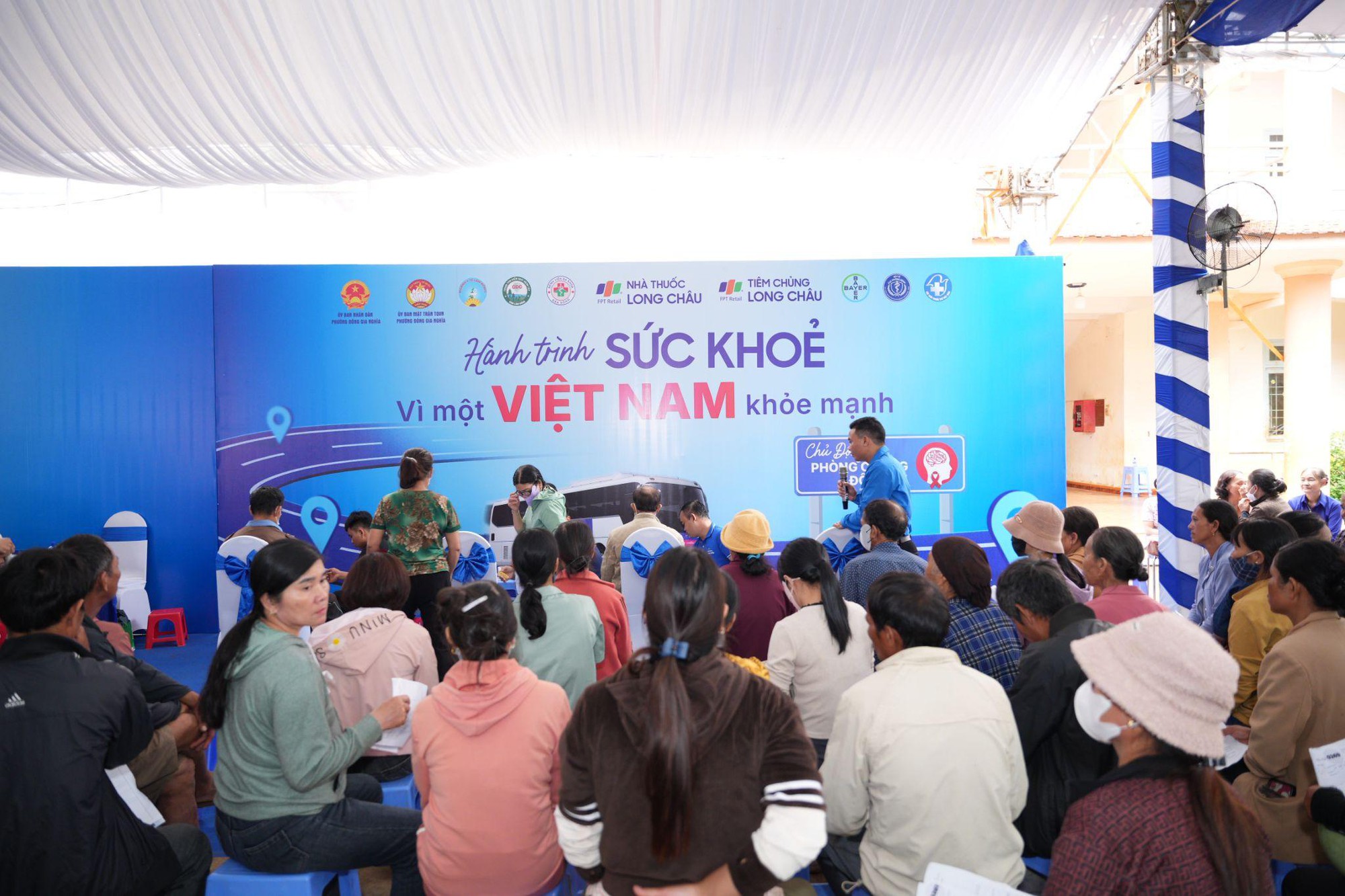 Long Ch&acirc;u c&ugrave;ng ng&agrave;nh y tế L&acirc;m Đồng tầm so&aacute;t đột quỵ miễn ph&iacute; cho h&agrave;ng ng&agrave;n người d&acirc;n kh&oacute; khăn- Ảnh 3.