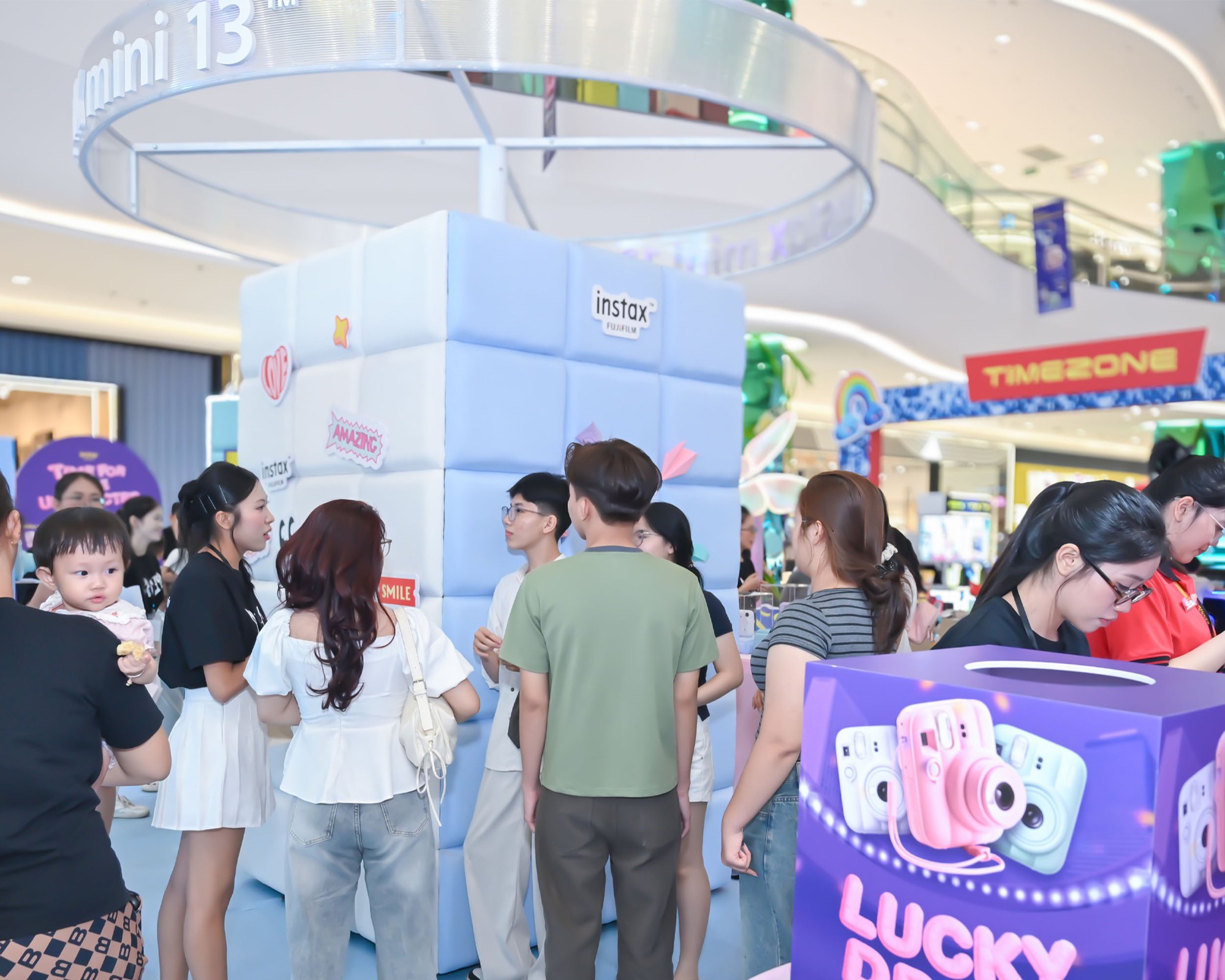 Fujifilm instax ra mắt instax mini 13, mang đến kh&ocirc;ng gian đa trải nghiệm với loạt hoạt động th&uacute; vị cho giới trẻ - Ảnh 10.