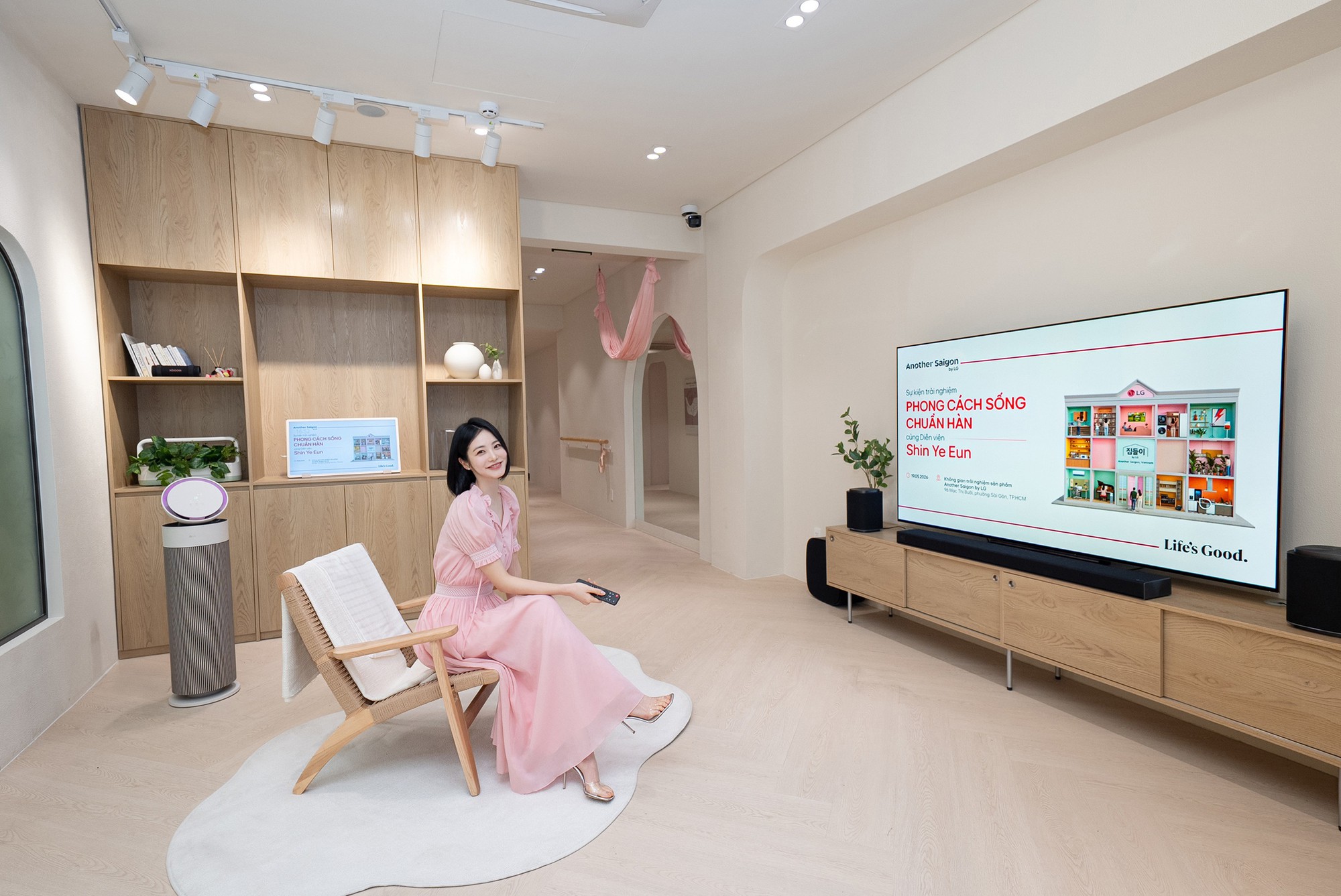 Ba nhịp sống hiện đại, một hệ sinh thái AI thấu hiểu trọn vẹn từng khoảnh khắc- Ảnh 2.