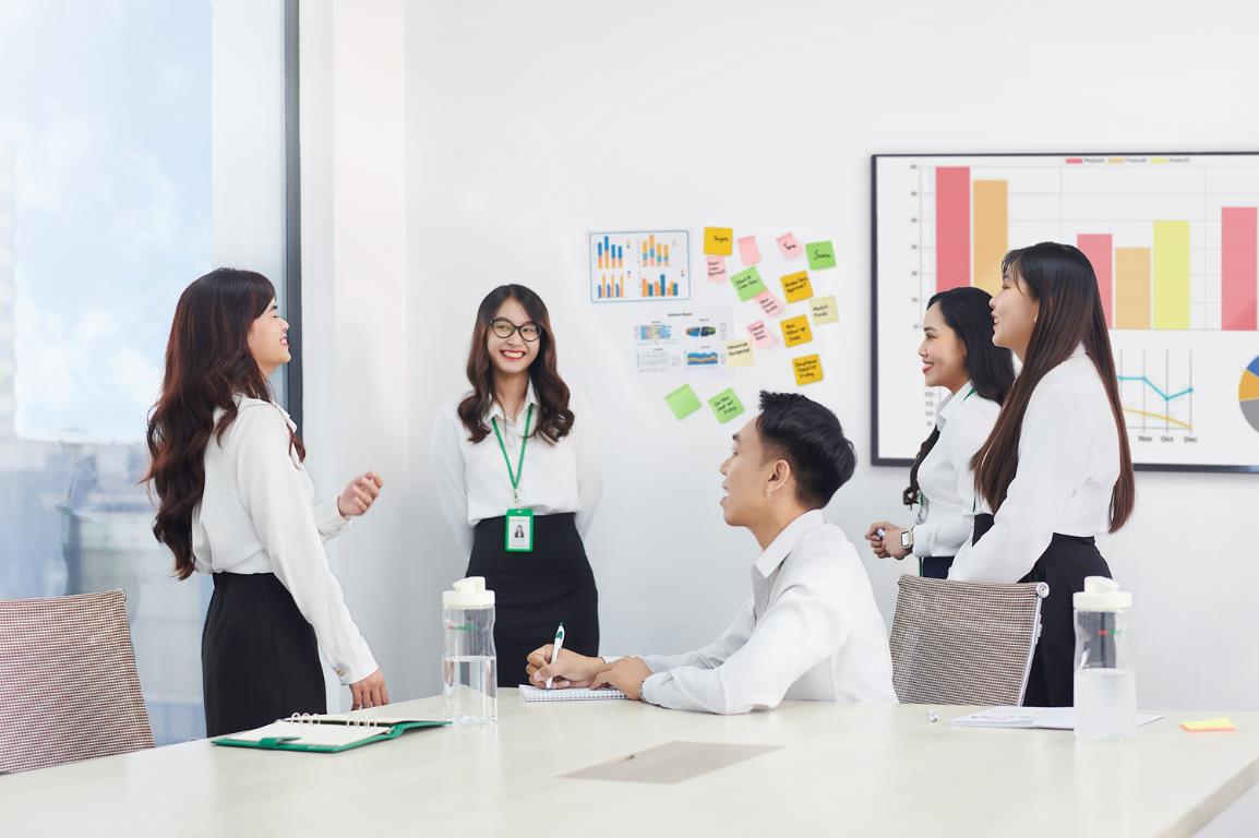 FE CREDIT tăng tốc chuyển đổi số trong quản trị nguồn nh&acirc;n lực - Ảnh 3.