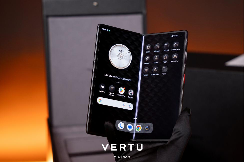 Vertu Alphafold c&oacute; g&igrave; trong mức gi&aacute; h&agrave;ng trăm triệu đồng?- Ảnh 2.