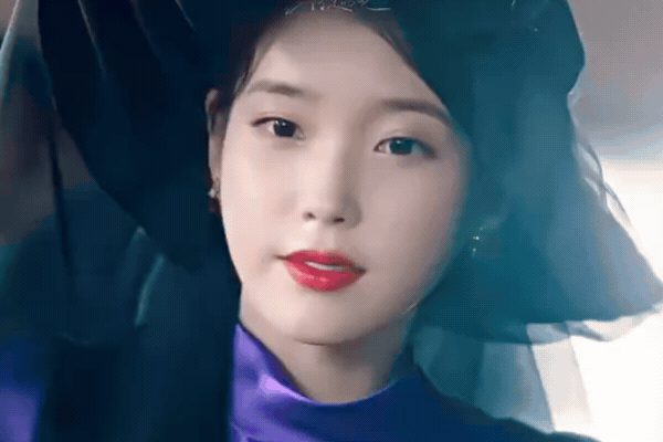 Nhìn Vương Sở Nhiên mới thấy IU chỉ như đứa trẻ con mặc trộm đồ của người lớn- Ảnh 3.