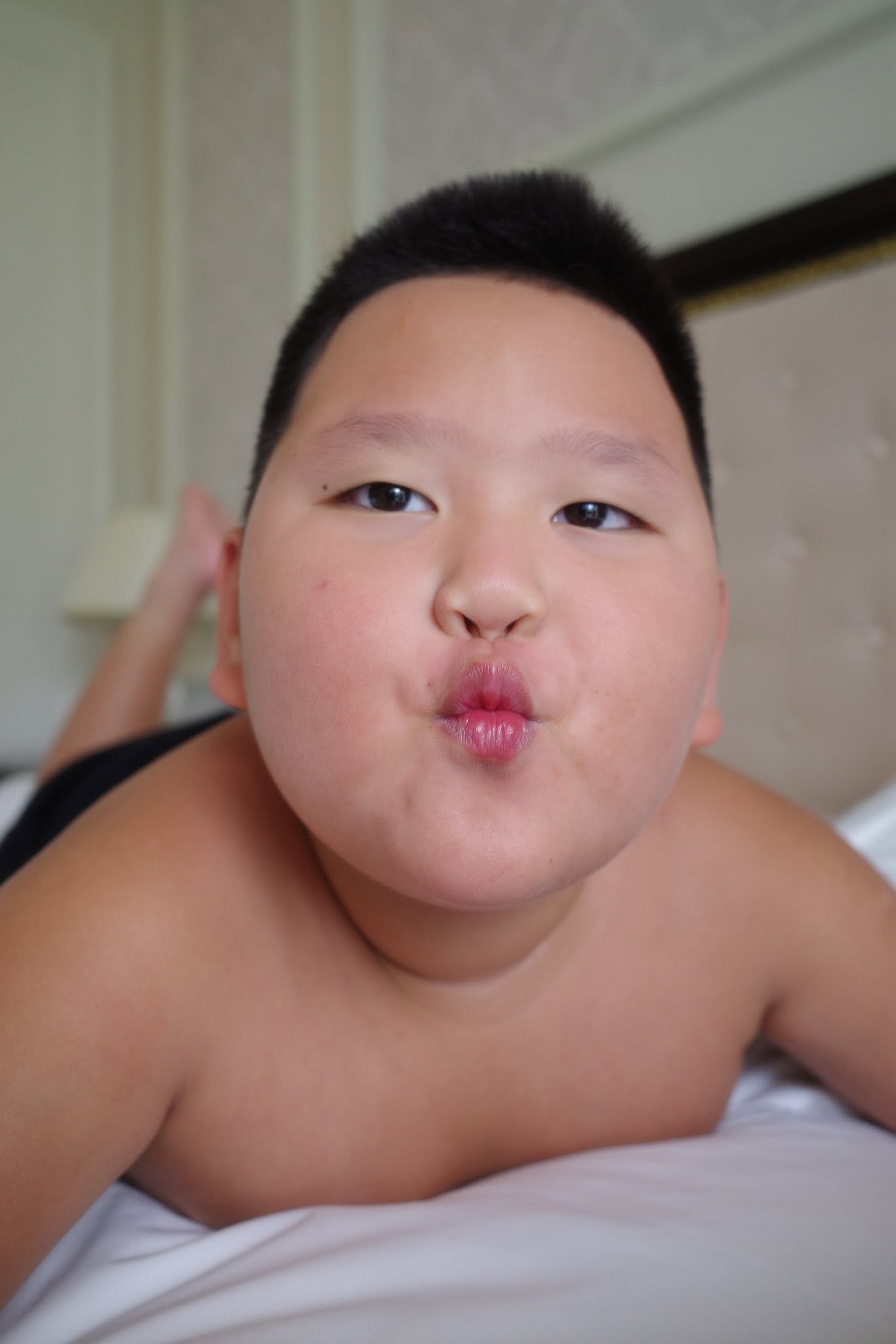 Hai quý tử nhà Trà My Idol càng lớn càng "đốn tim" vì quá đáng yêu: Anh em quấn quýt như sam, nhìn cách làm mẹ của nữ ca sĩ ai cũng thấy mát lòng- Ảnh 11.