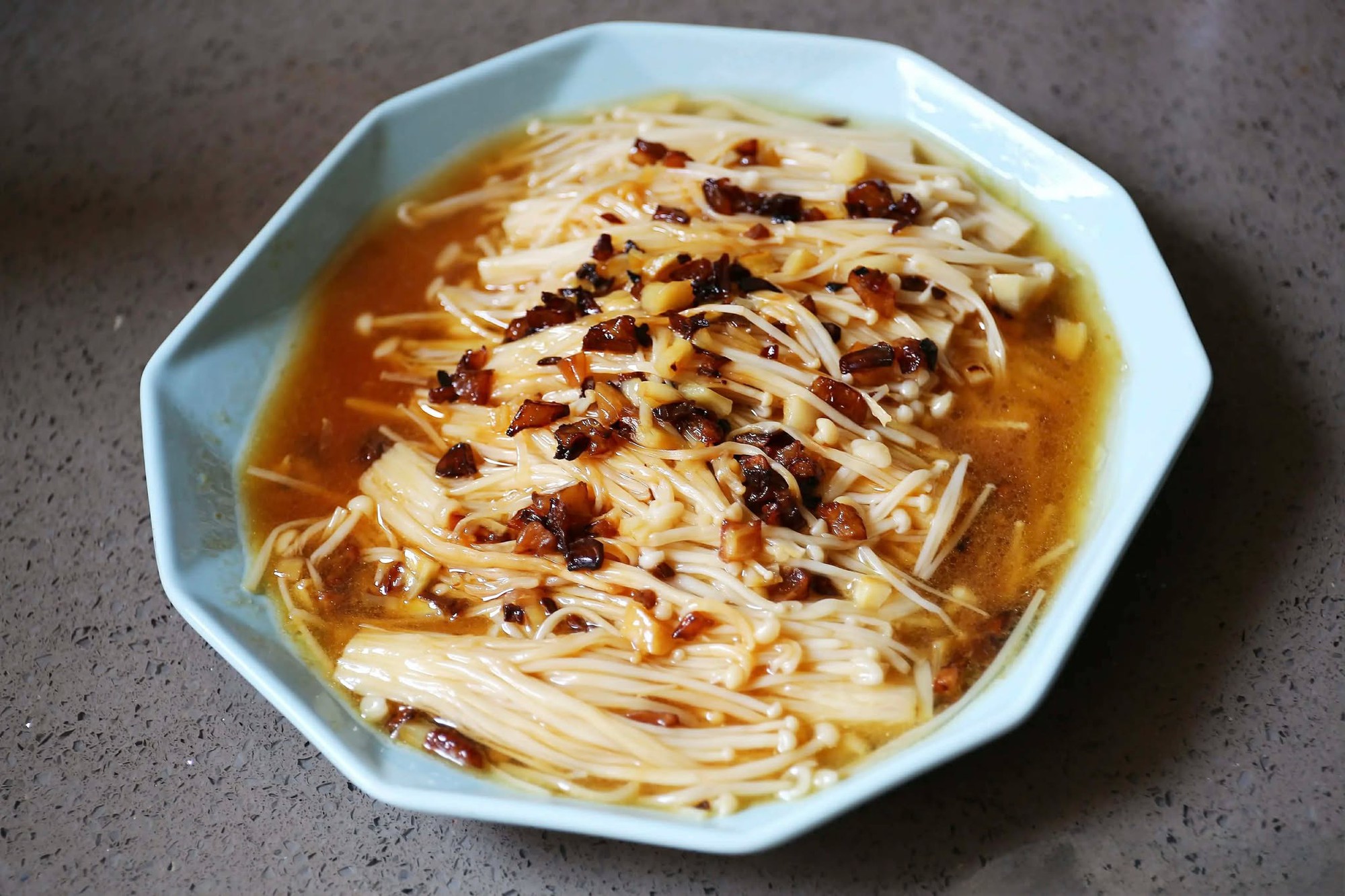 Chỉ cần 10 phút vào bếp là có món ăn giòn ngọt, thơm lừng, nước dùng trong veo và thanh mát cực ngon miệng- Ảnh 7.