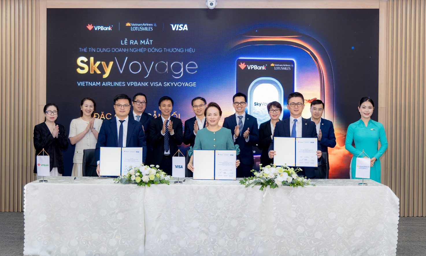 Biến chi ti&ecirc;u doanh nghiệp th&agrave;nh dặm bay: VPBank, Vietnam Airlines v&agrave; Visa ra mắt thẻ SkyVoyage- Ảnh 1.
