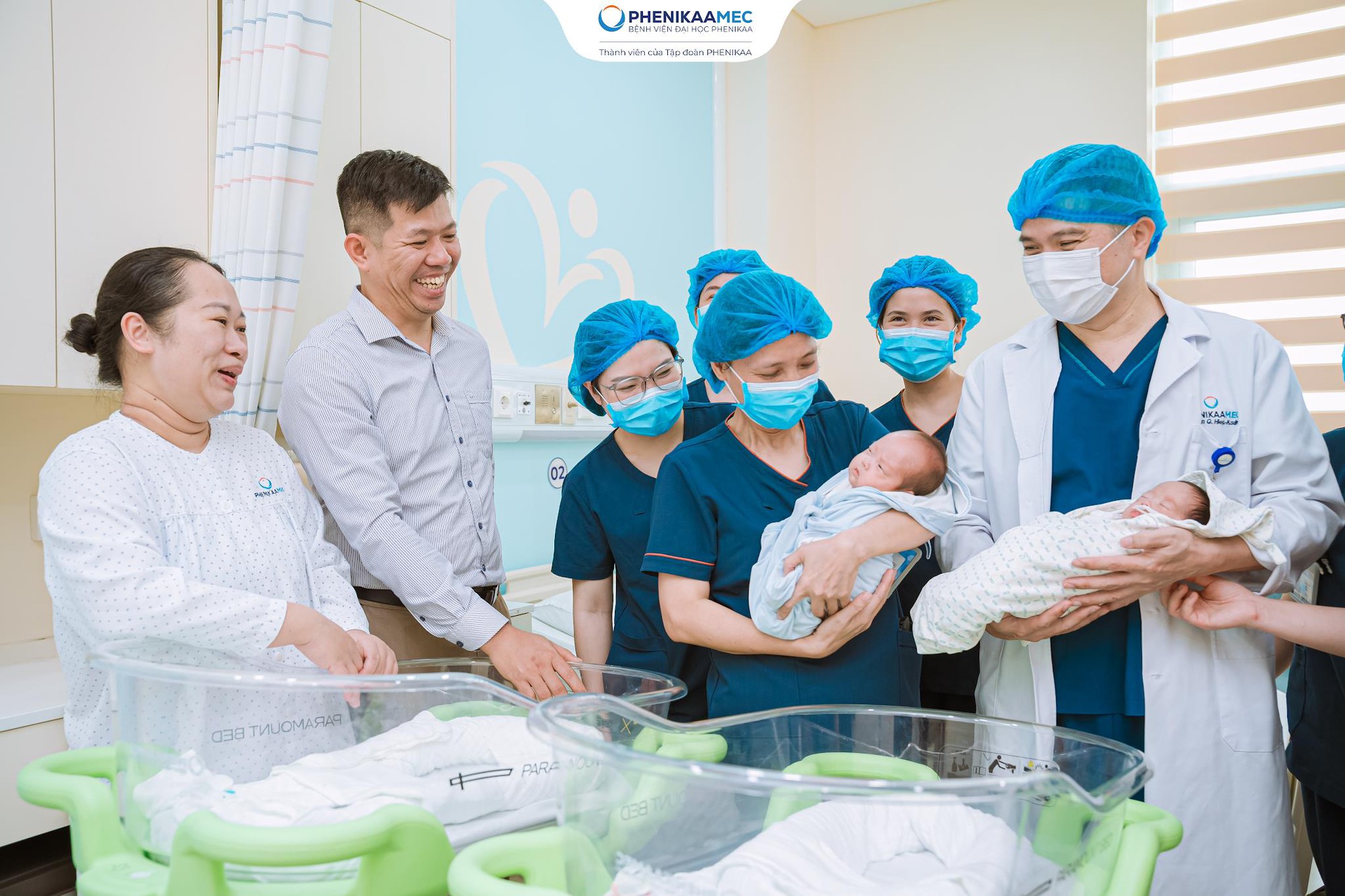 Cặp song sinh từ 800g đến gần 3kg: H&agrave;nh tr&igrave;nh lớn l&ecirc;n từ những c&aacute;i &ocirc;m của mẹ- Ảnh 5.