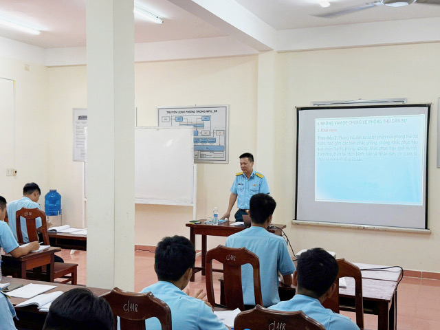 Sư đo&agrave;n 377 tổ chức tập huấn nghiệp vụ cứu hộ - cứu nạn, ph&ograve;ng ch&aacute;y, chữa ch&aacute;y năm 2026- Ảnh 2.