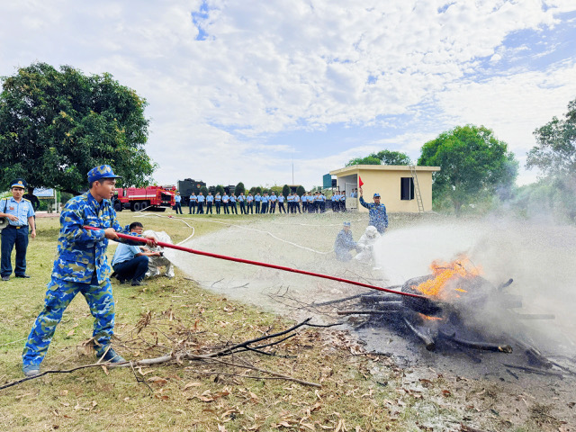 Sư đo&agrave;n 377 tổ chức tập huấn nghiệp vụ cứu hộ - cứu nạn, ph&ograve;ng ch&aacute;y, chữa ch&aacute;y năm 2026- Ảnh 5.