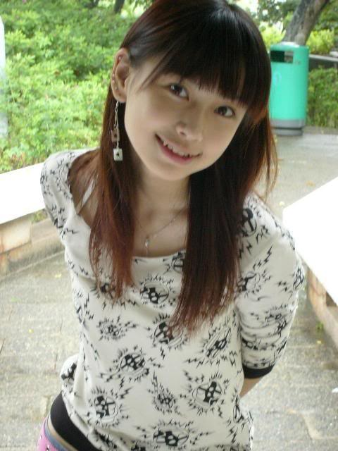 Dụi mắt kh&ocirc;ng nhận ra Angelababy ở tuổi 13- Ảnh 5.