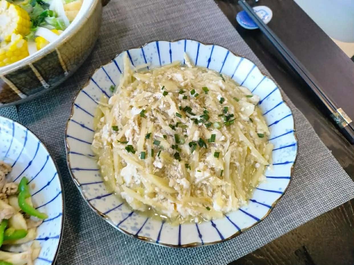 Bữa tối gồm 3 món ngon miệng mà nấu nhanh, con trai tôi cứ khen mãi không thôi! - Ảnh 2.