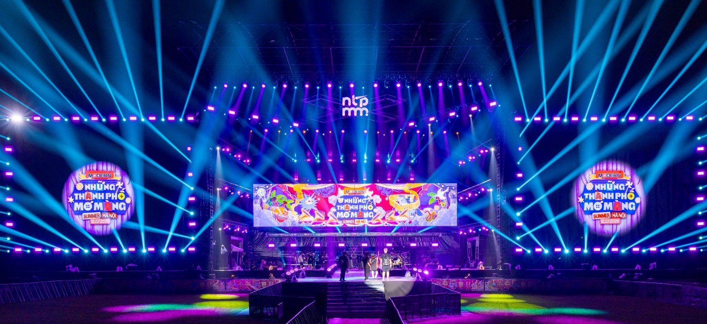 D&agrave;n Line-up b&ugrave;ng nổ v&agrave; h&agrave;ng ng&agrave;n người tề tựu tại đại tiệc &acirc;m nhạc Những Th&agrave;nh Phố Mơ M&agrave;ng Modern Summer Show 2026- Ảnh 2.