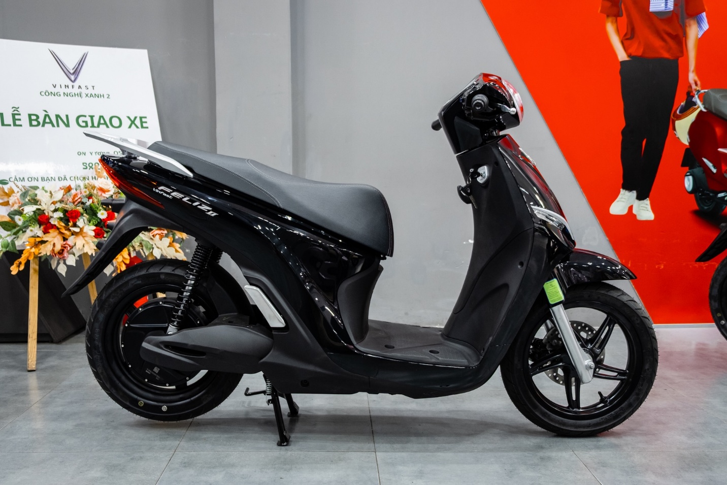 Chủ xe VinFast Feliz II: Chở nặng hơn 200 km vẫn &ecirc;m, đổi pin chưa đầy một ph&uacute;t - Ảnh 1.