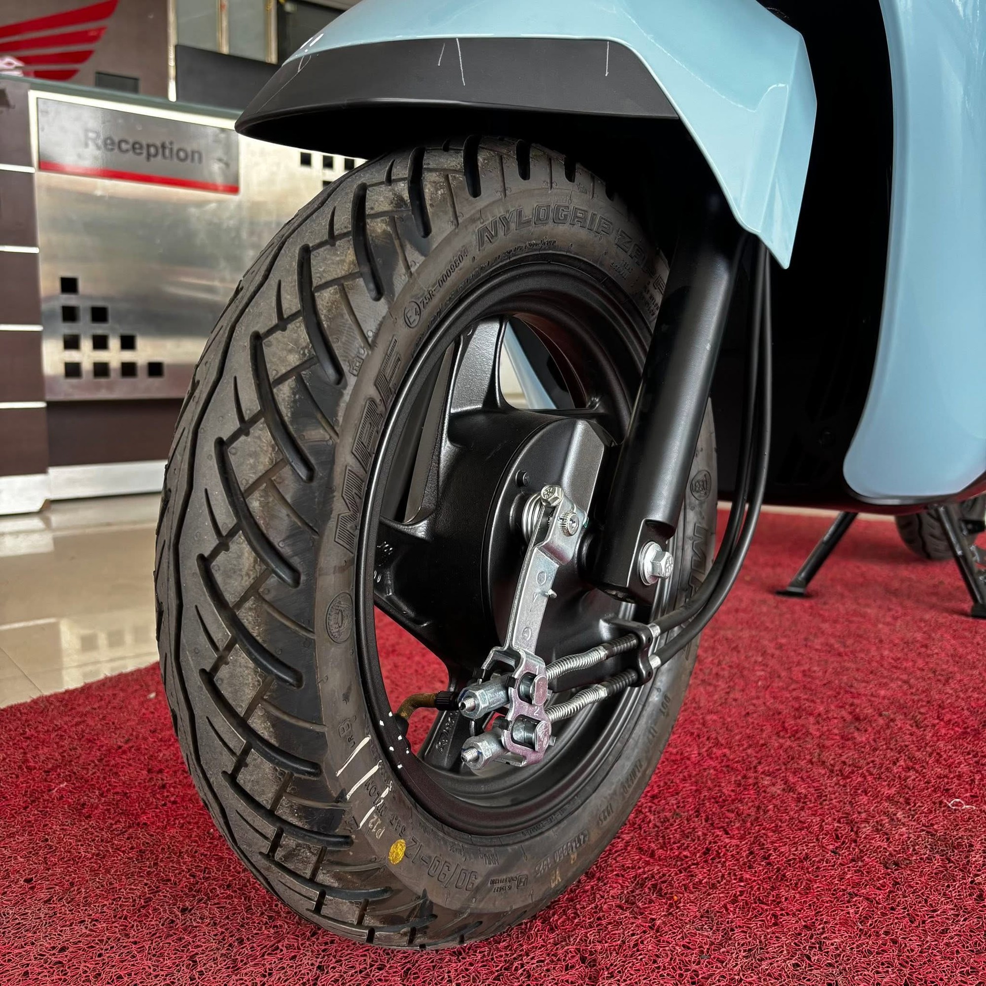 Xe máy điện Honda dự đoán về VN năm sau: Nhỏ gọn dễ dùng, giá khoảng 30 triệu, cốp lớn hơn Vision- Ảnh 6.