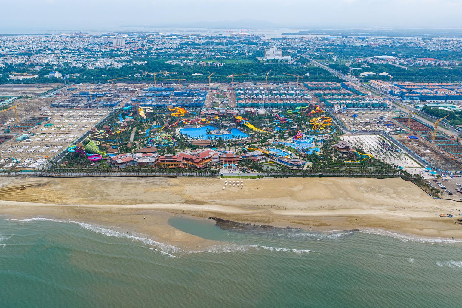 C&ocirc;ng vi&ecirc;n s&ocirc;i động, căn hộ Beacon đắt kh&aacute;ch, thị trường chờ đợi qu&acirc;n b&agrave;i tiếp theo của Blanca City - Ảnh 1.
