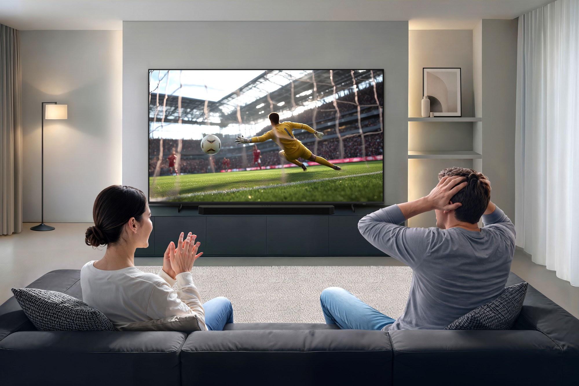 Trend mới m&ugrave;a lễ hội b&oacute;ng đ&aacute;: Đổi m&agrave;u đ&egrave;n LED tr&ecirc;n loa th&aacute;p, ho&agrave; sắc cờ c&ugrave;ng đội tuyển y&ecirc;u th&iacute;ch- Ảnh 4.