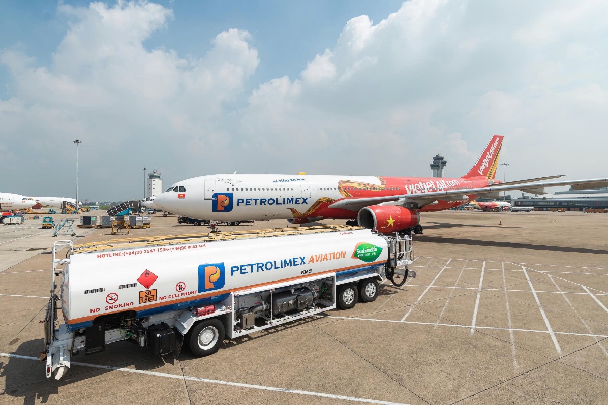 Petrolimex h&aacute;i quả ngọt từ hoạt động kinh doanh ngo&agrave;i xăng dầu - Ảnh 1.