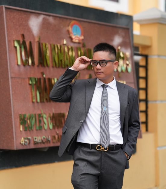Luật sư L&ecirc; B&igrave;nh Phương v&agrave; nguy&ecirc;n tắc giữ chữ t&iacute;n trong nghề luật - Ảnh 4.