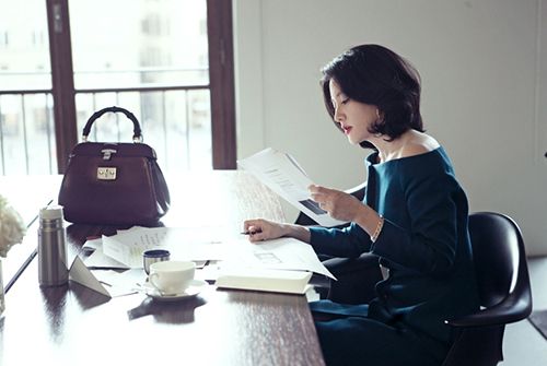 Người gi&agrave;u tối giản để gi&agrave;u hơn, người ngh&egrave;o cắt giảm để sống s&oacute;t: Chỉ kh&aacute;c một tư duy nhưng tạo ra hai kết quả ho&agrave;n to&agrave;n tr&aacute;i ngược - Ảnh 3.
