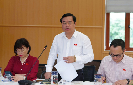Đo&agrave;n c&ocirc;ng t&aacute;c của Quốc hội khảo s&aacute;t thực tế, l&agrave;m việc tại C&ocirc;ng ty Thủy điện Bu&ocirc;n Kuốp- Ảnh 2.