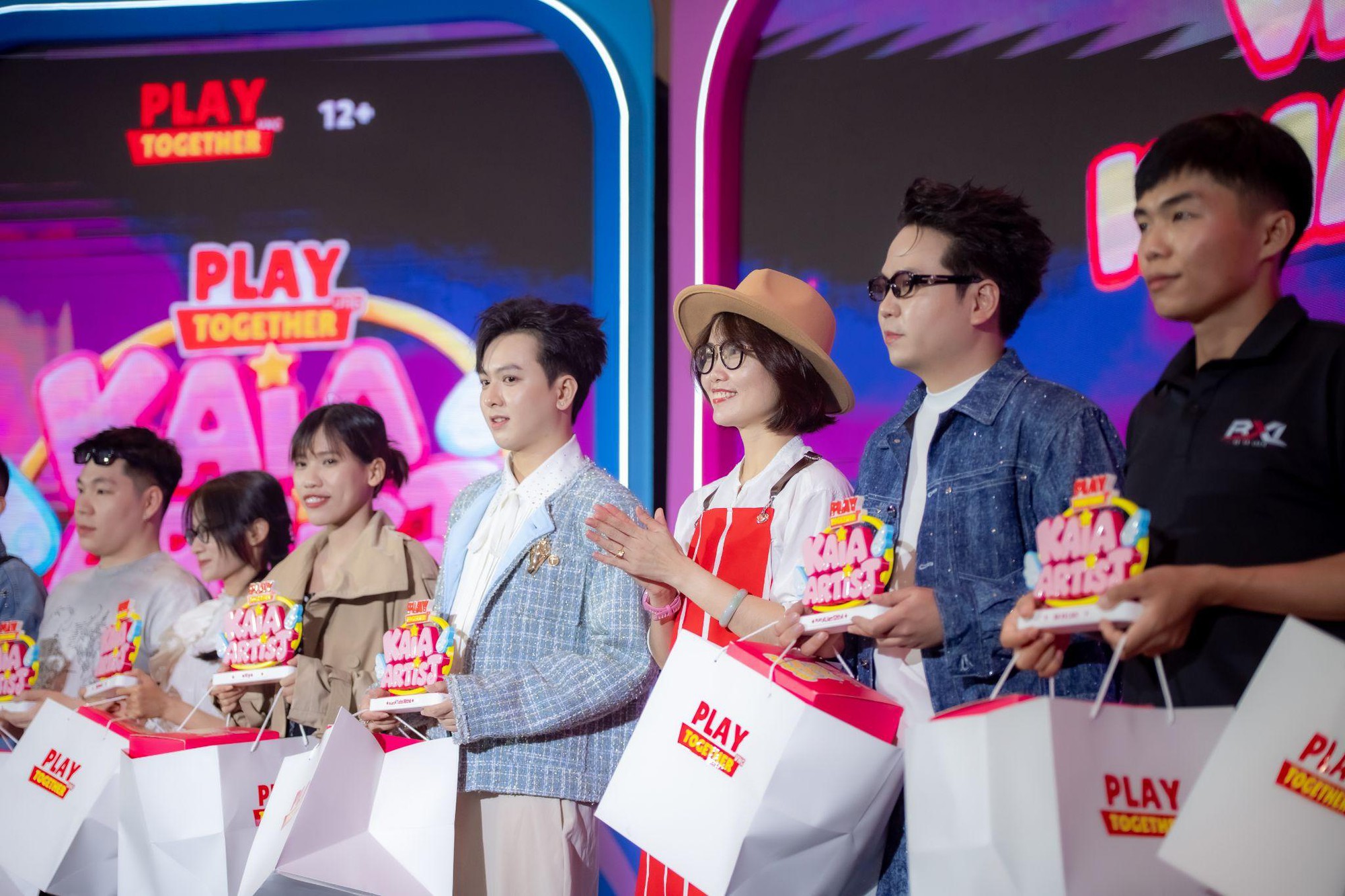 Tinh hoa hội tụ: Play Together VNG khiến netizen trầm trồ khi cộng đồng người chơi to&agrave;n những t&acirc;m hồn s&aacute;ng tạo, đa t&agrave;i - Ảnh 3.