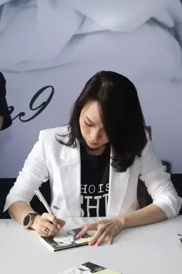 Nữ ca sĩ Việt đầu tiên tổ chức tour quảng bá album: 3 lần làm nên lịch sử ở Mỹ Đình, vị thế hơn 25 năm chưa lung lay- Ảnh 4.