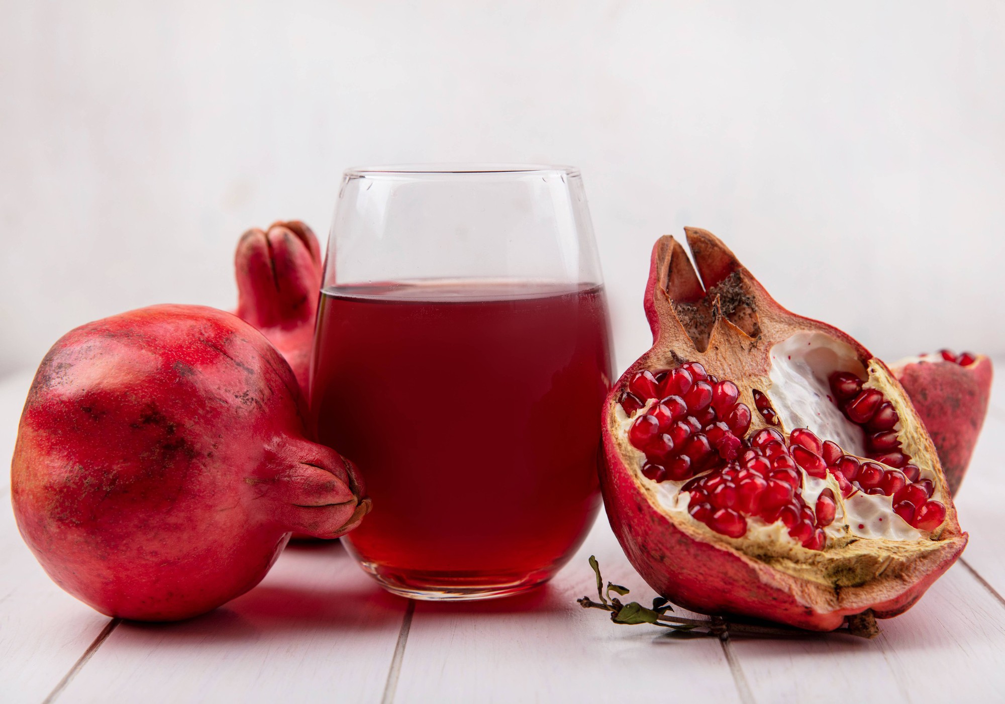 Kh&ocirc;ng phải collagen hay vitamin đắt tiền, thứ quyết định l&agrave;n da đẹp mỗi s&aacute;ng lại l&agrave;... ly nước đầu ti&ecirc;n: 10 lựa chọn c&agrave;ng uống c&agrave;ng c&oacute; lợi- Ảnh 8.