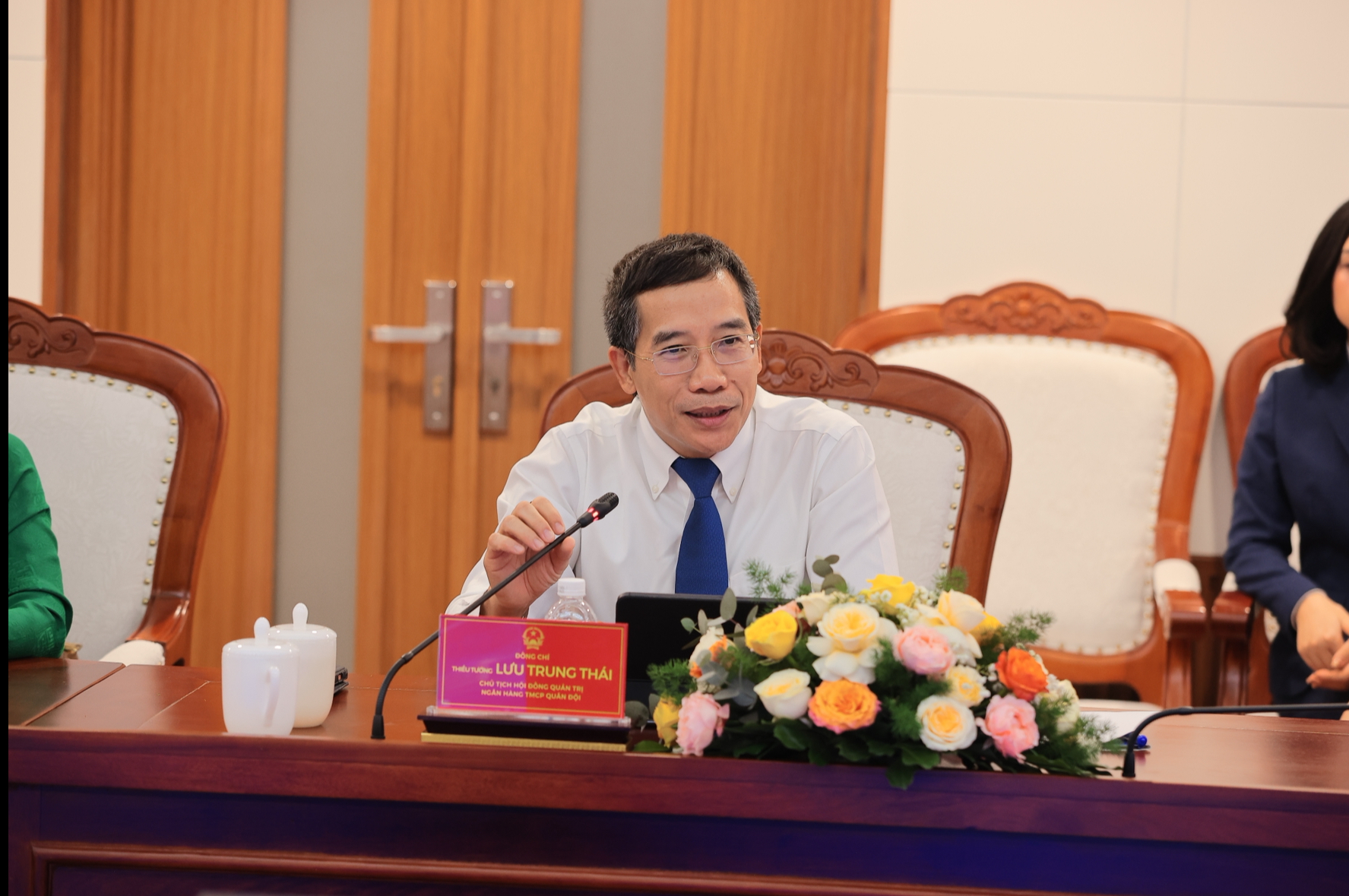 MB k&yacute; kết hợp t&aacute;c với Kh&aacute;nh H&ograve;a, đồng h&agrave;nh th&uacute;c đẩy chuyển đổi số địa phương- Ảnh 2.