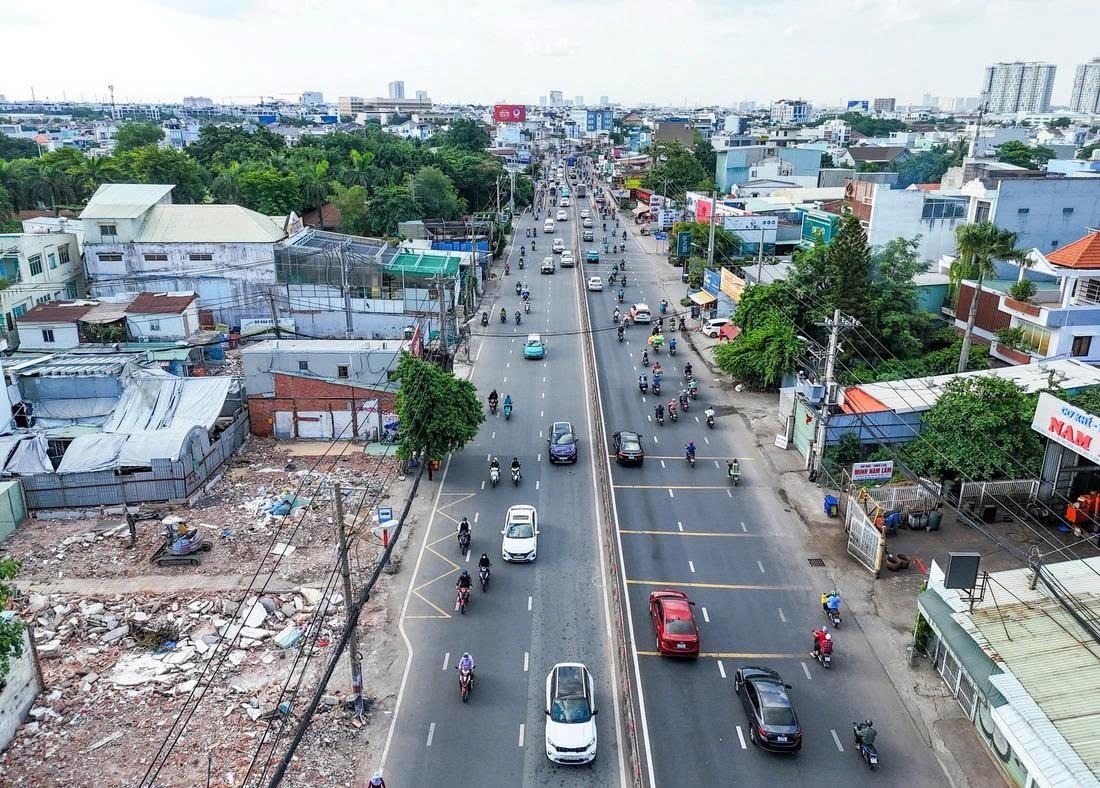 Địa thế danh gi&aacute; - điểm đầu QL13 kiến tạo gi&aacute; trị The Emerald Boulevard - Ảnh 1.