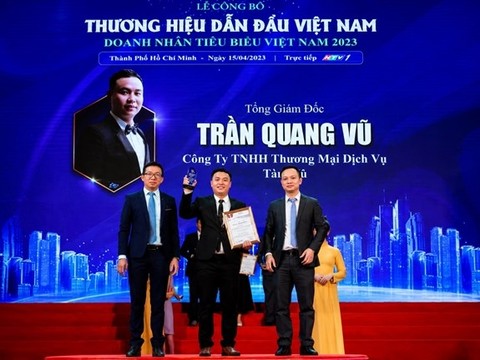 Nghệ sĩ Trần Quang Vũ và hành trình giữ lửa Guitar Custom Việt Nam - Ảnh 2.
