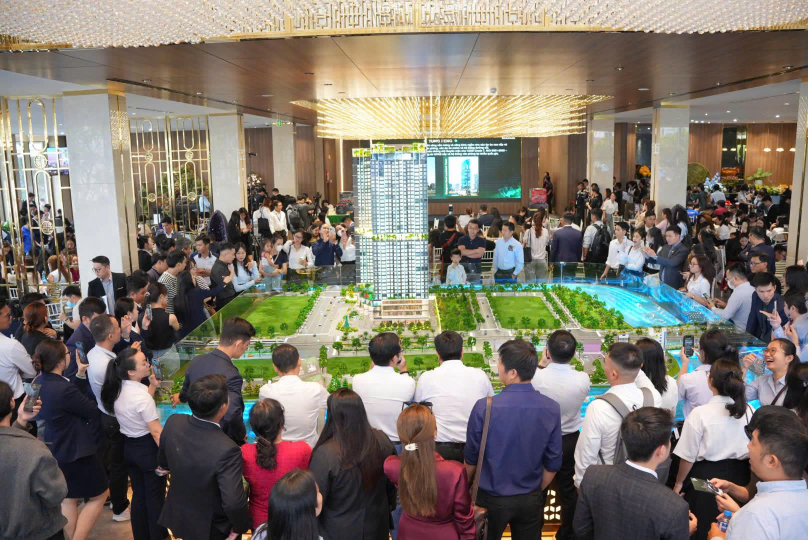Địa thế danh gi&aacute; - điểm đầu QL13 kiến tạo gi&aacute; trị The Emerald Boulevard - Ảnh 2.