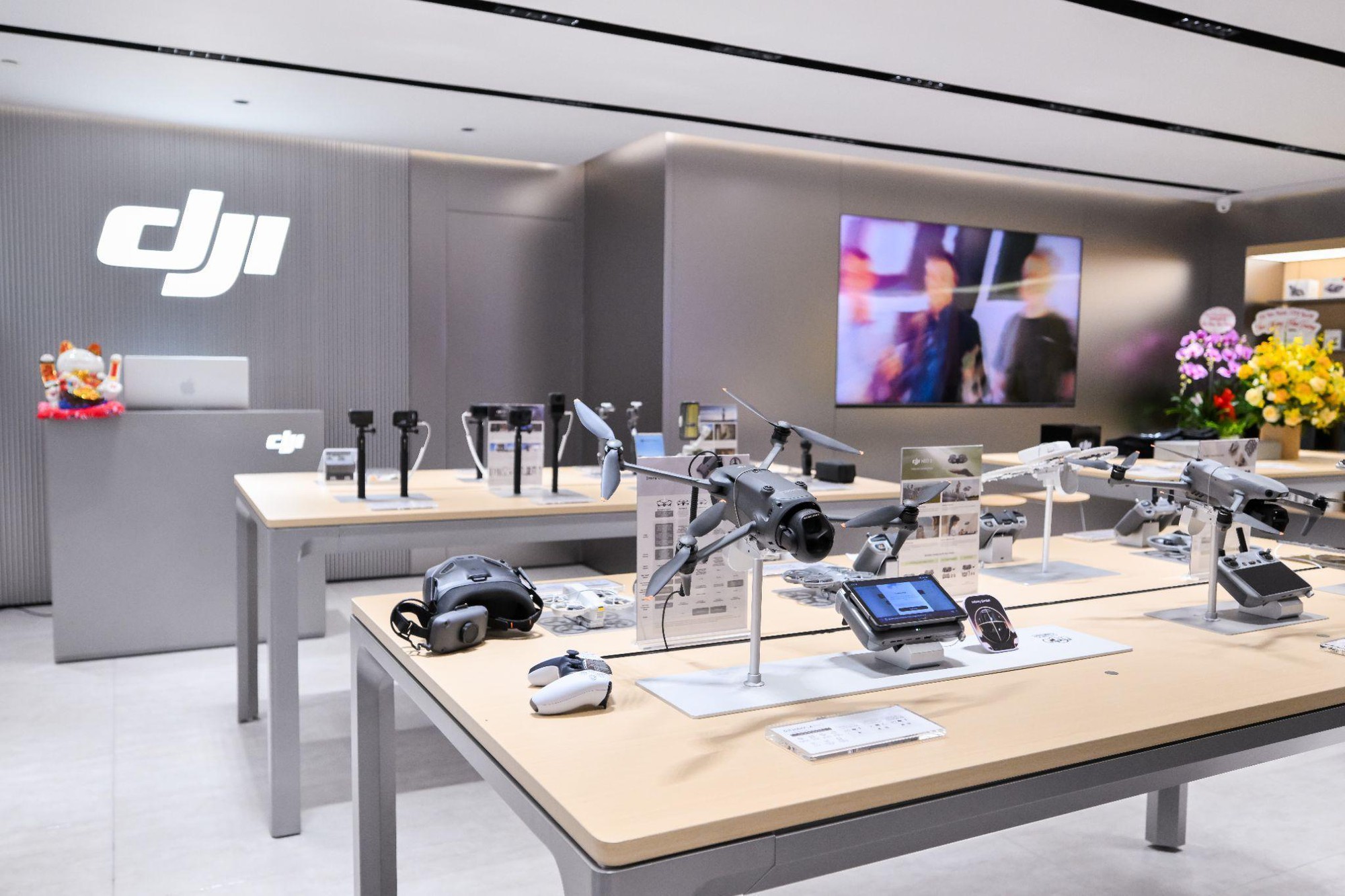 DJI đánh dấu cột mốc mới tại Việt Nam với cửa hàng ủy quyền chính hãng - Ảnh 4.